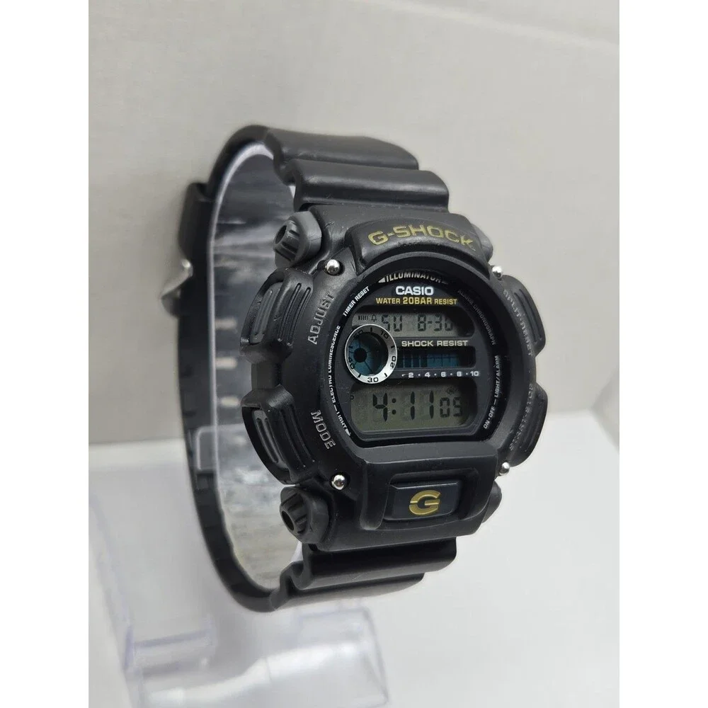 Casio G Shock Mens Digital Black Yellow 200M Illuminator Chronograph New Battery
